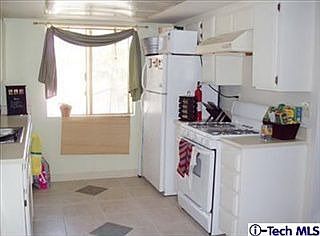 3rd image of 2416 W Grand Ave APT 5