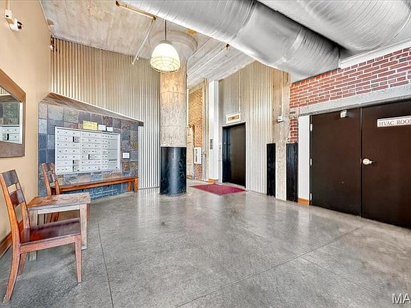 4th image of 1601 Washington Ave Unit 308