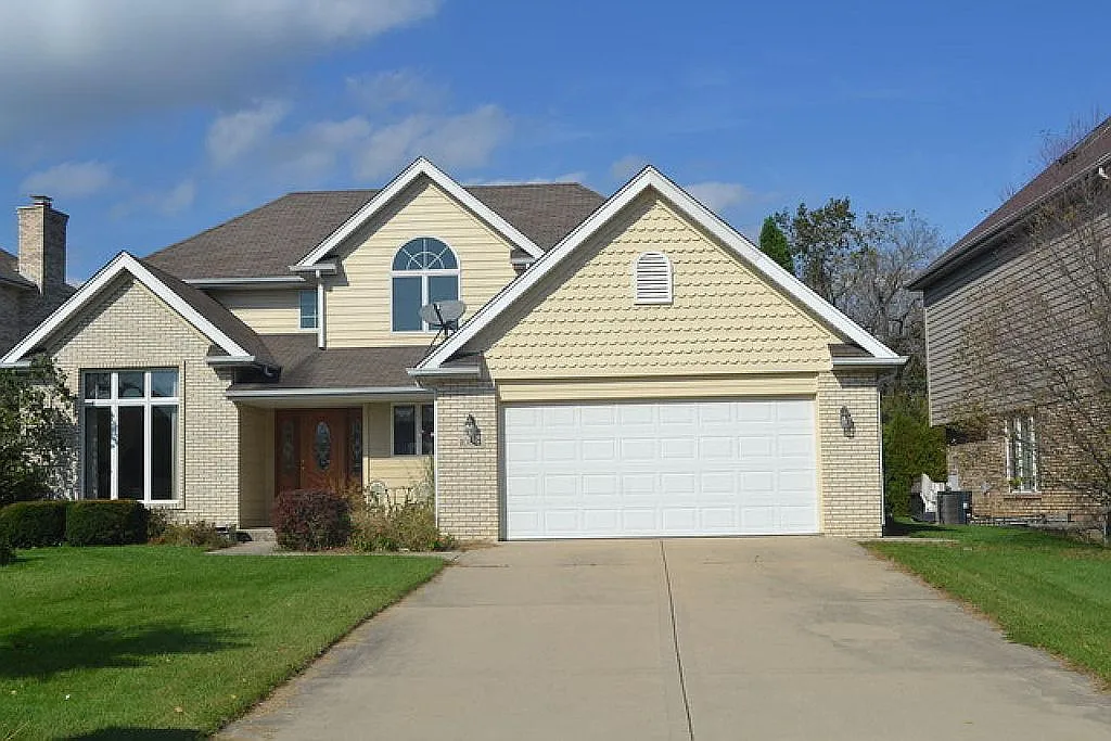 10821 Chaucer Dr photo 1