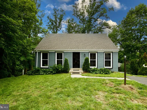 13732 Moccasin Ct, Woodbridge, VA 22193