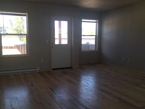 3rd image of 2114 Livingston Ave