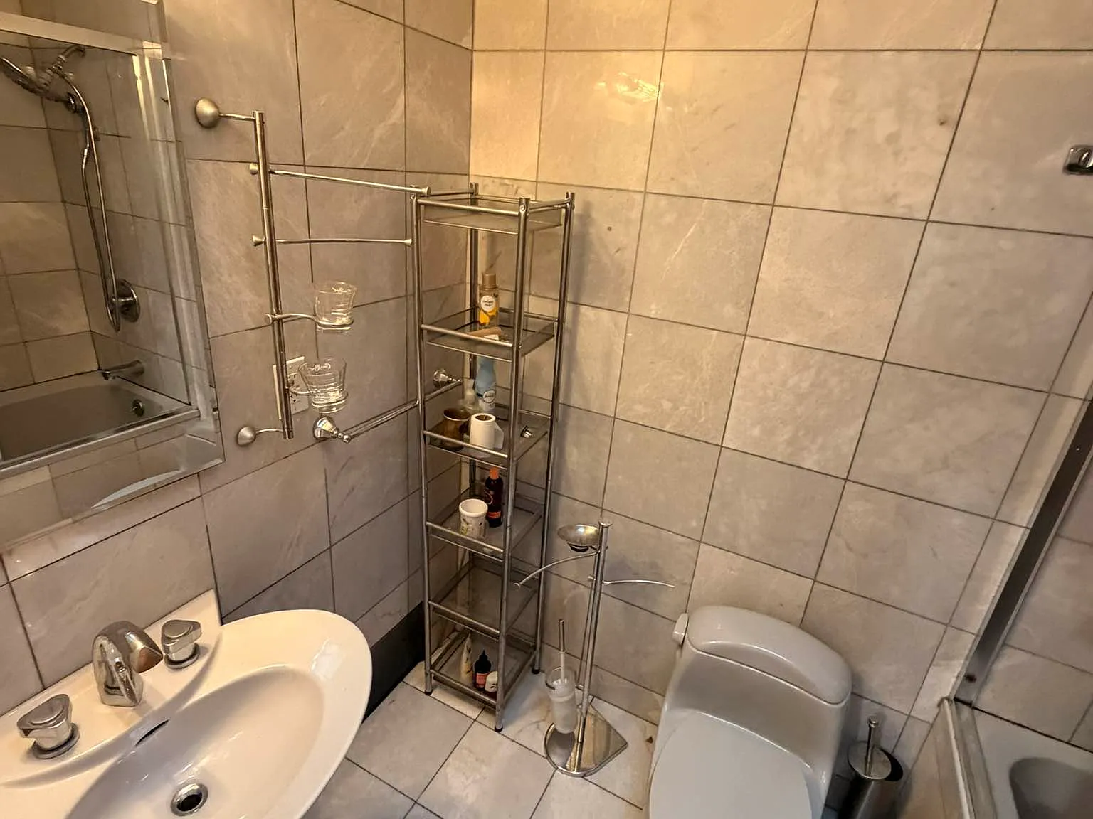 2266 East 60th Place — Photo 3
