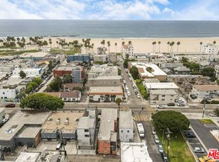1304 Pacific Ave, Venice, CA 90291
