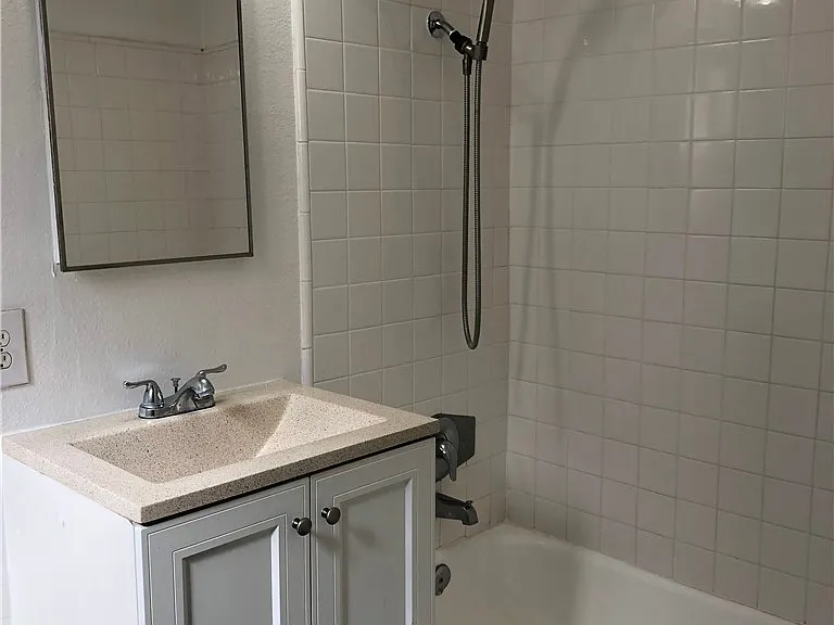 409 California St #1 — Photo 14