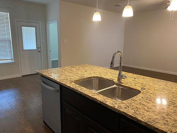 5th image of 9436 Blaine Dr