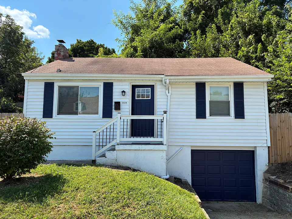 3925 Avilla Pl