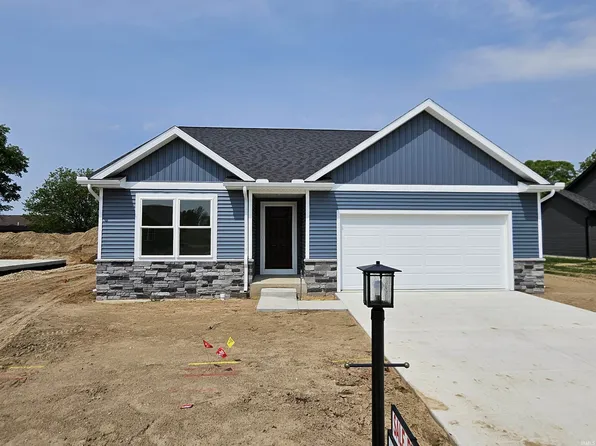 545 N Eastfield Cir, Milford, IN 46542