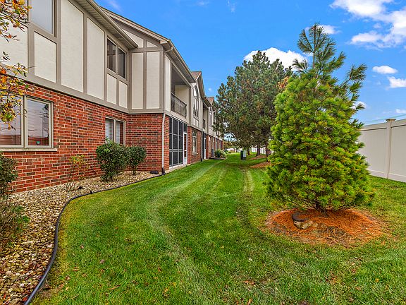 2nd image of 6230 Misty Pines Dr Unit 3