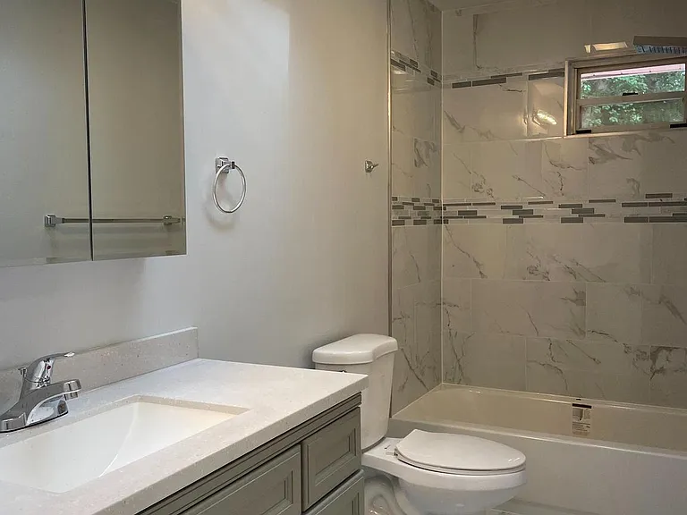 13 Glen Dr — Photo 12