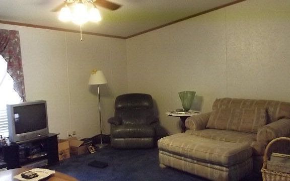 3rd image of 124 Lago Vista Dr