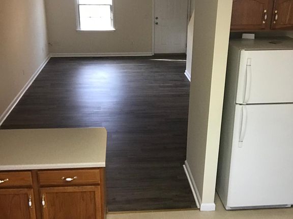 2nd image of 189 Courtney Ln