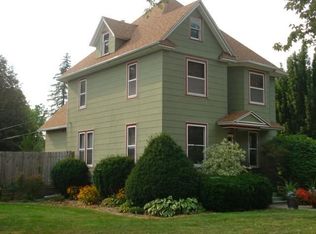 1211 West St, Grinnell, IA 50112