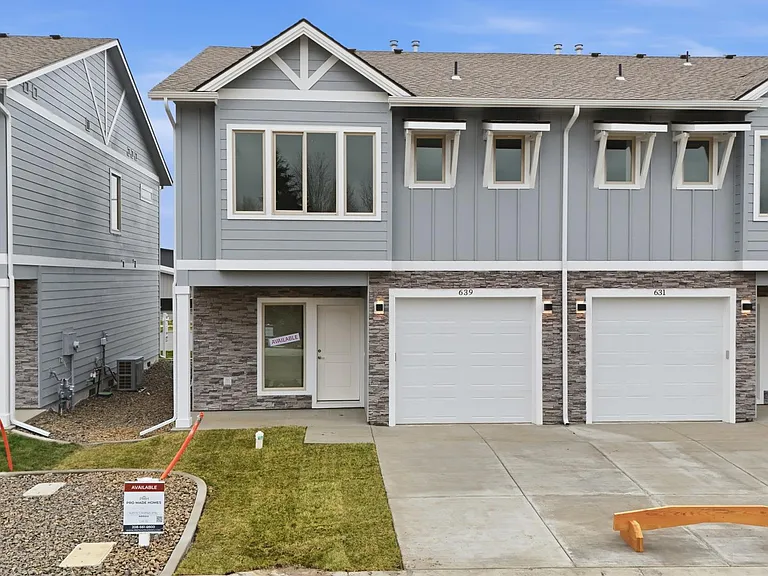 639 N Creative Way — Photo 1