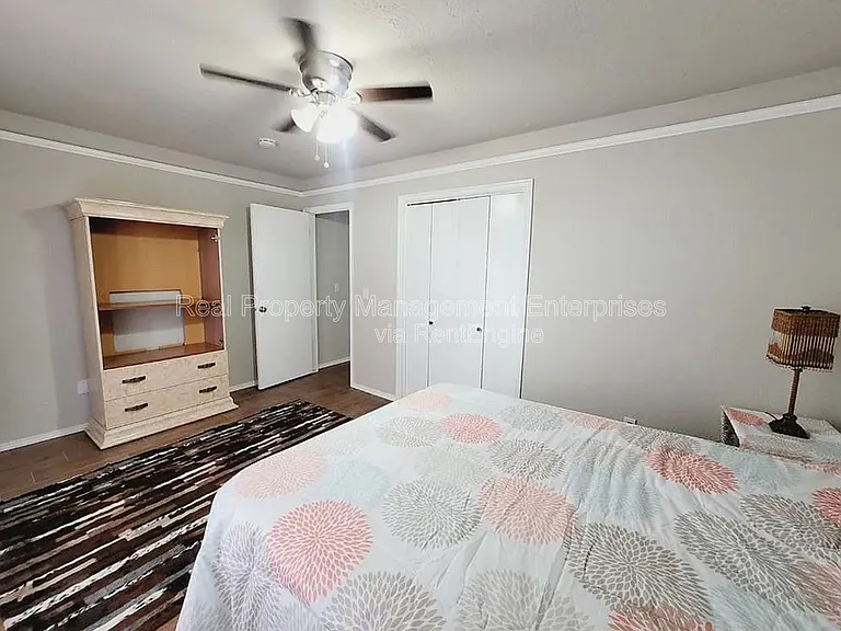 1336 SW 109th Pl — Photo 15