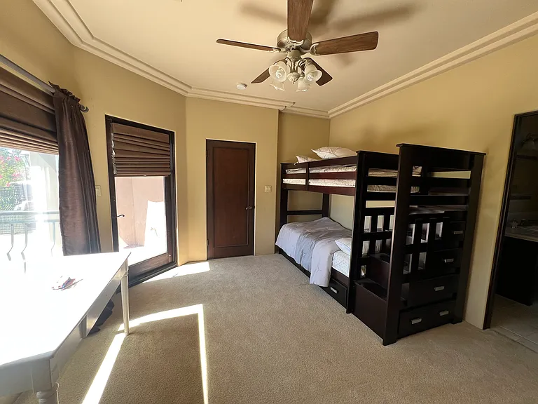 2104 Wedgemont Pl — Photo 3