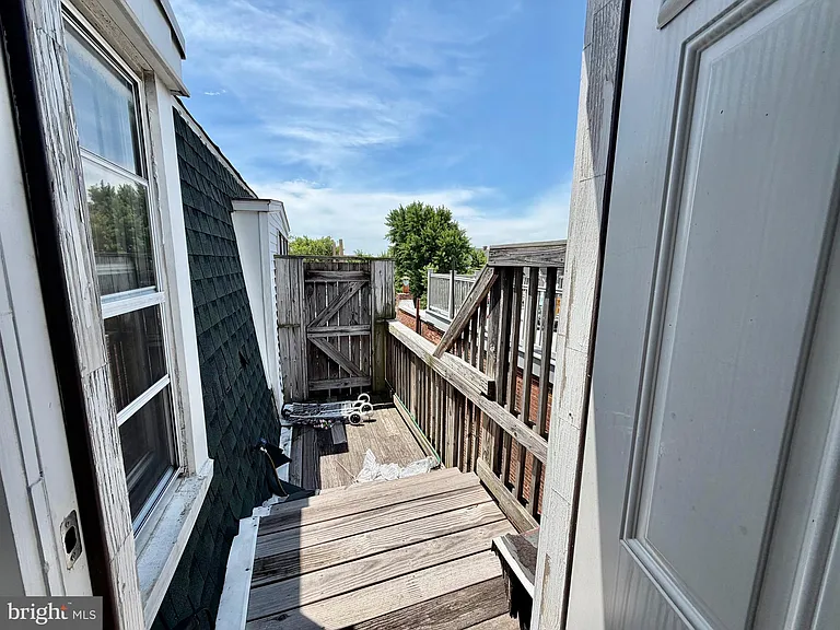 2114 Pine St #3F — Photo 9