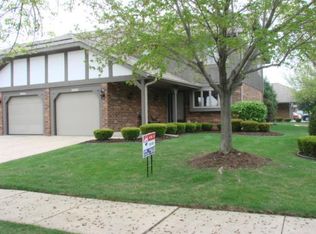 8360 W 140th St, Orland Park, IL 60462