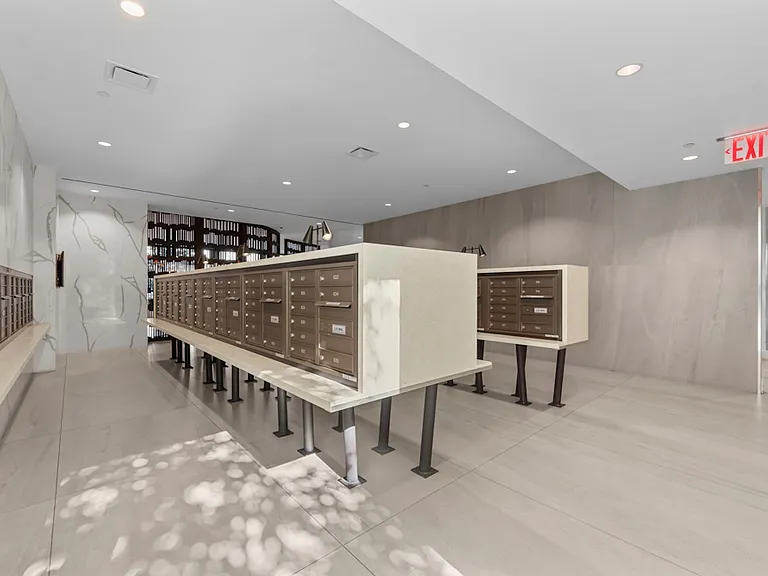 350 Clarkson Ave #321 — Photo 17