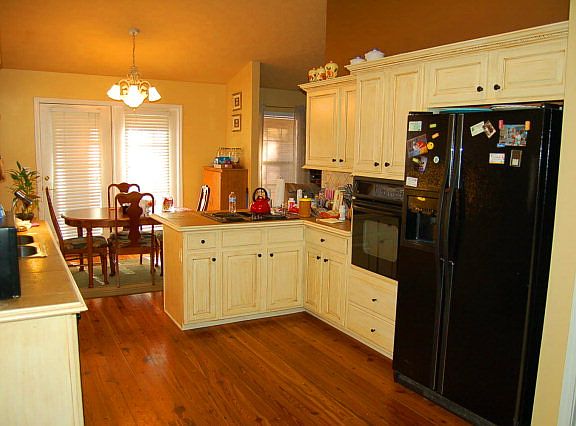 5th image of 1650 Indian Woods Dr