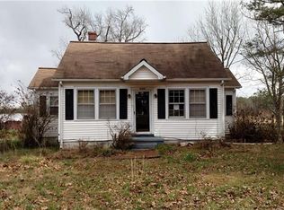 20153 Courthouse Rd, Yale, VA 23897