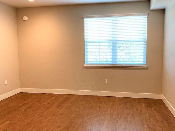 5th image of 2305 S Winchester Blvd Unit 303