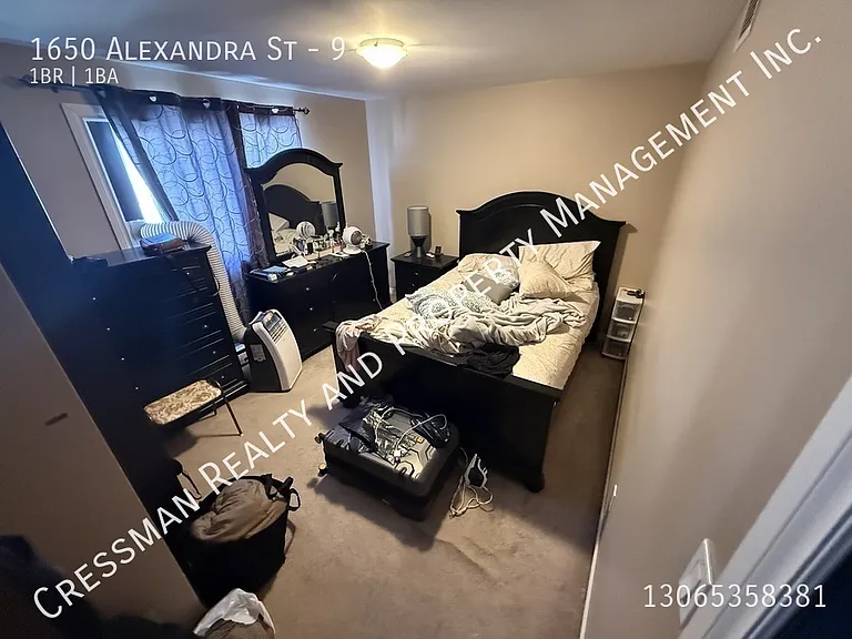 1650 Alexandra St #9 — Photo 6