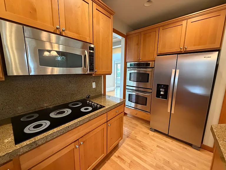 2520 Camas Ave NE — Photo 14