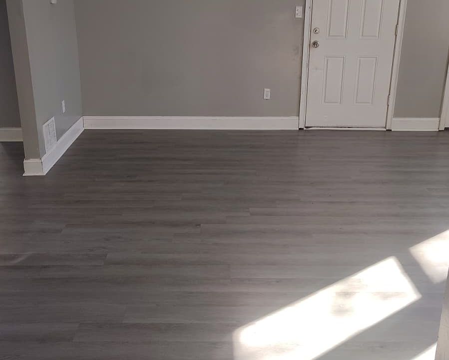 1st image of 949 Kishwaukee St APT 1