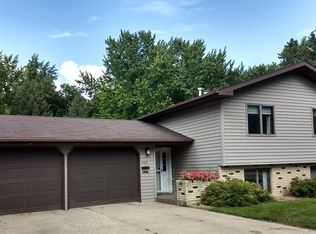 327 E Ronning Ave, Appleton, MN 56208