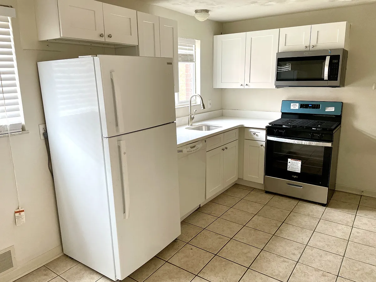 Building Photo - 434 Brierly Ln #1