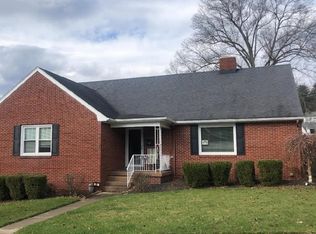 25 Forest Rd, Wheeling, WV 26003