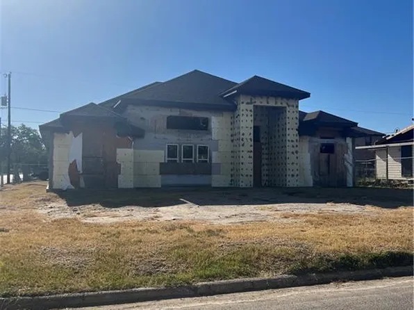 201 Paseo De Tranquilidad St, Mission, TX 78573