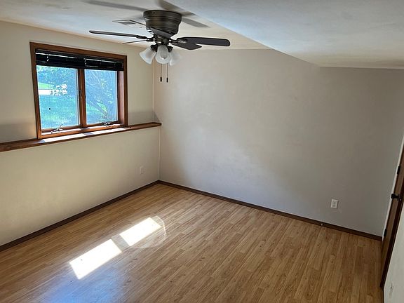 5th image of 2830 W Glenpark Dr