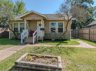 3205 Iowa St #B, Baytown, TX 77520