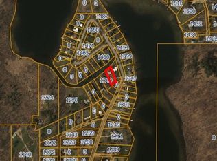 1360 Hickory Rd, Hillsdale, MI 49242