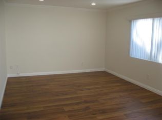 2240 N Ontario St, Burbank, CA 91504