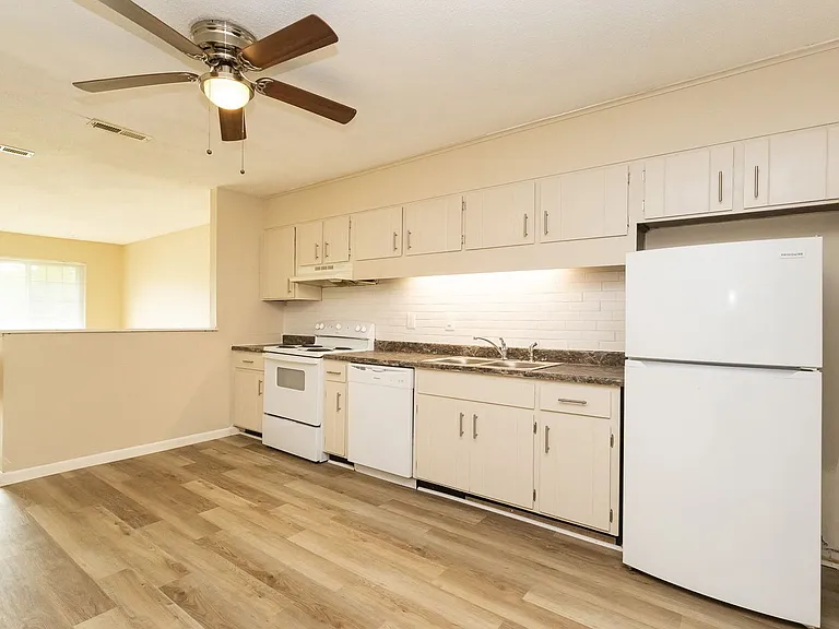 3973 Teakwood Dr #3973 — Photo 8