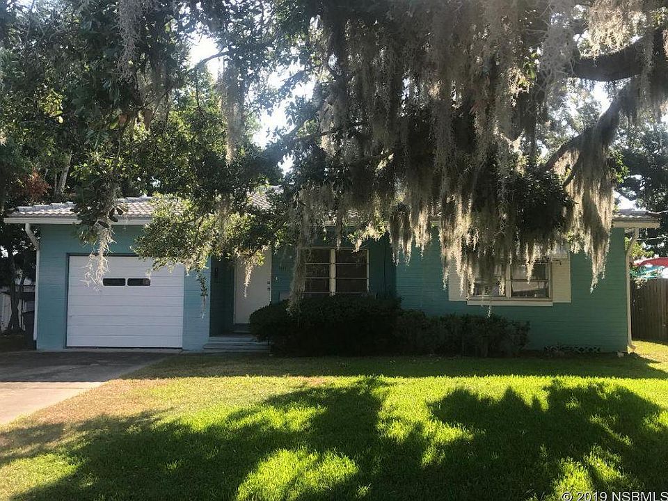 1st image of 1111 Magnolia St