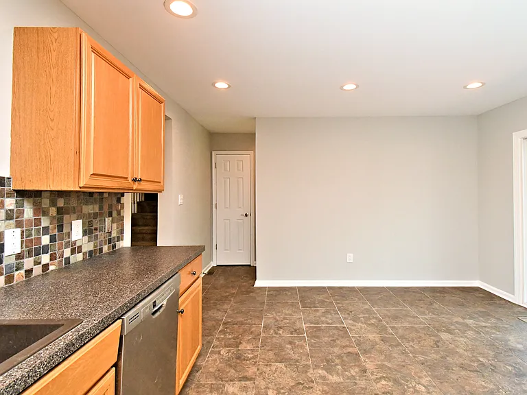 18 Norsham Way #1 — Photo 25