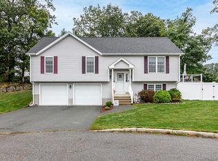 60 Fieldside Dr, Woonsocket, RI 02895