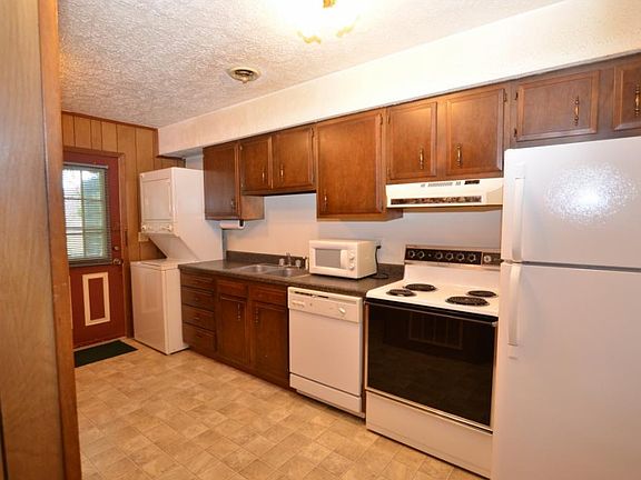 2nd image of 171 Lois Dr