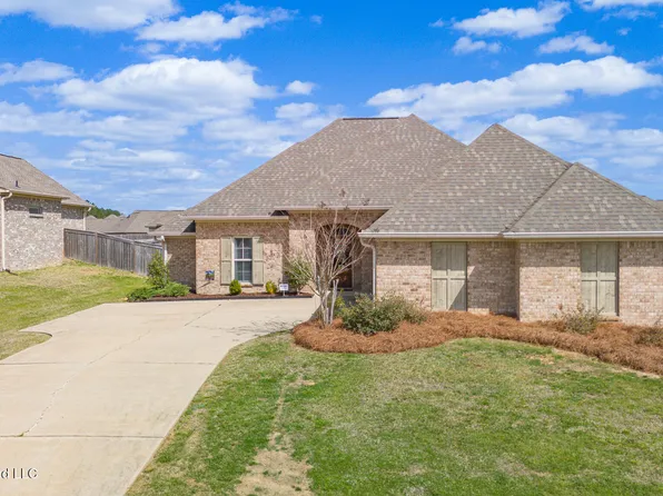 518 Carrington Dr, Brandon, MS 39042