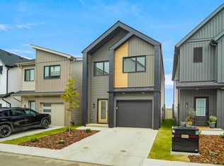 1430 Aster Way NW #21, Edmonton, AB T6T2T3