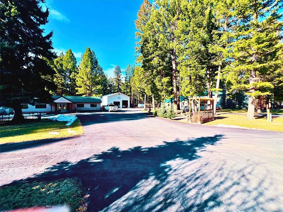 1st image of 208 4th Ave