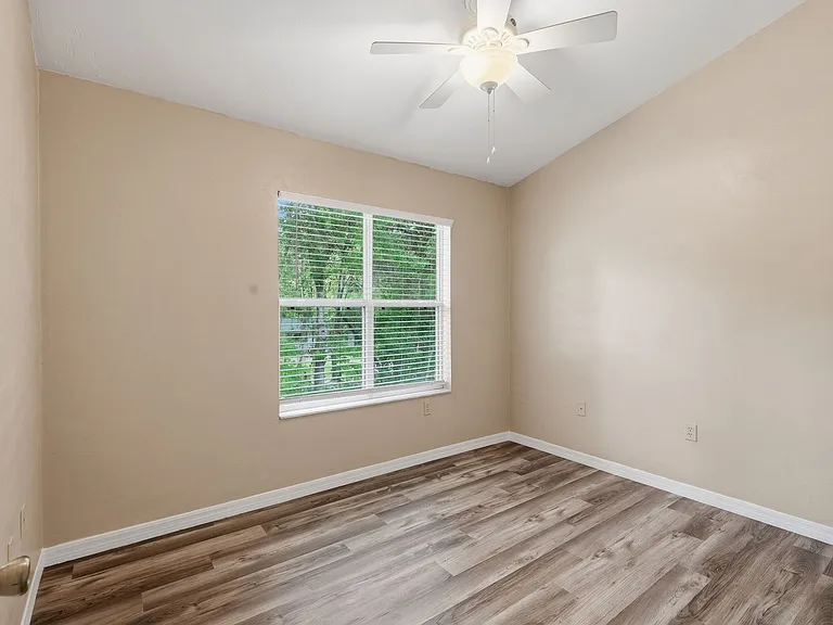 1710 NW 7th St #202 — Photo 14