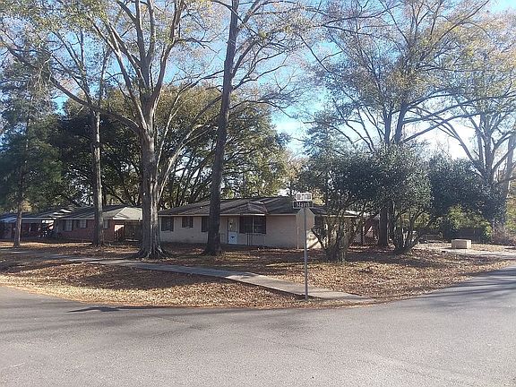 2nd image of 2710 March St