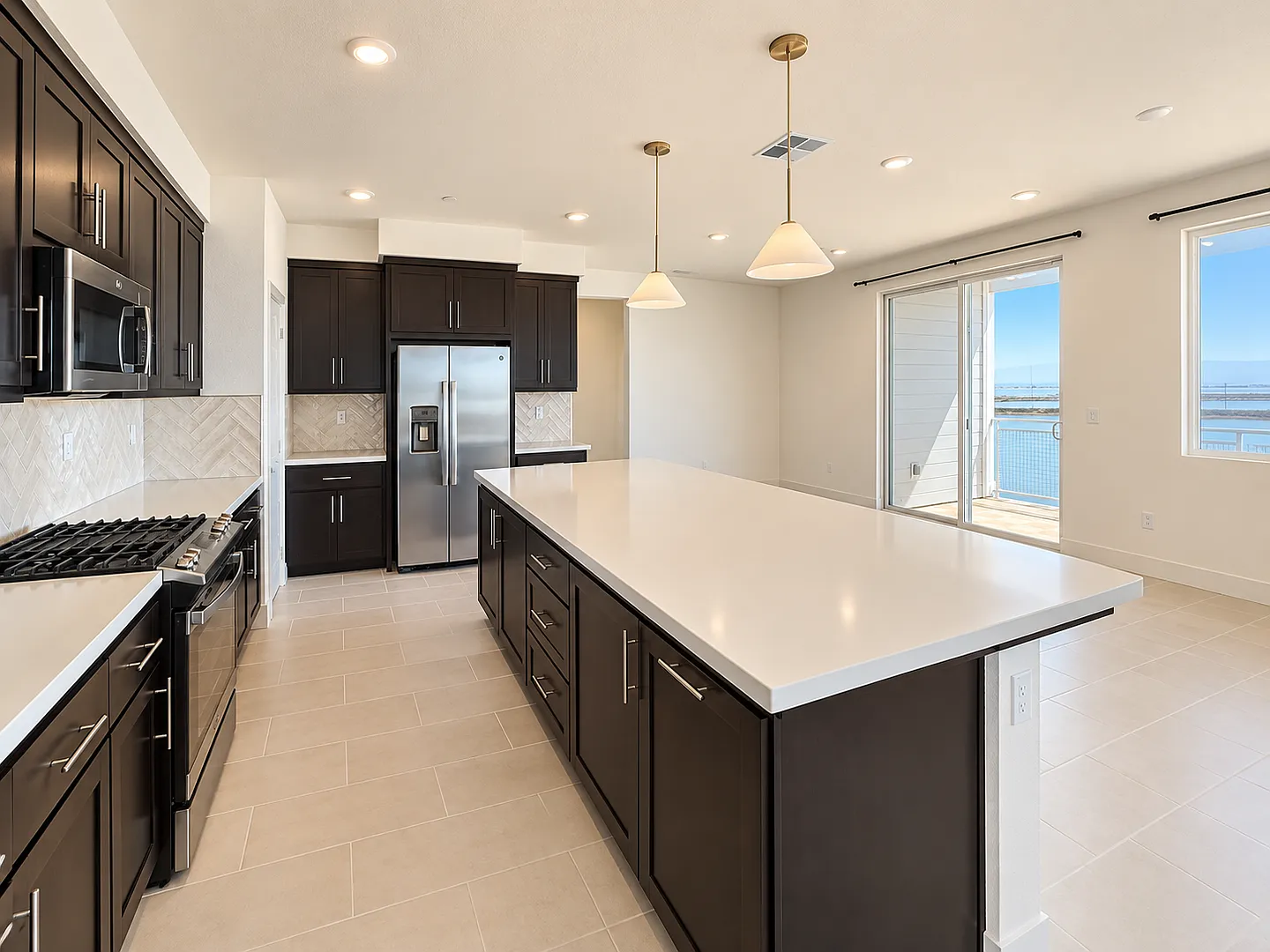 Stunning 2-Bedroom, 2-Bath Home for Rent with Gorgeous Views! — Photo 1