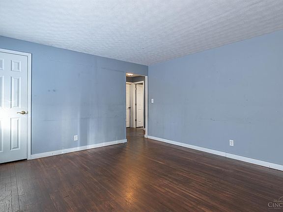 5th image of 4912 Ronald Dr