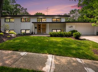 1321 Cornell Dr SE, Grand Rapids, MI