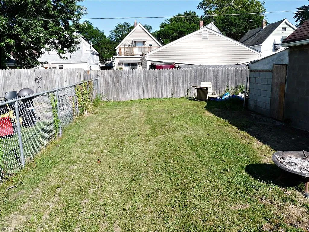 3 bed, 1500 sqft, $1,350 — Photo 3